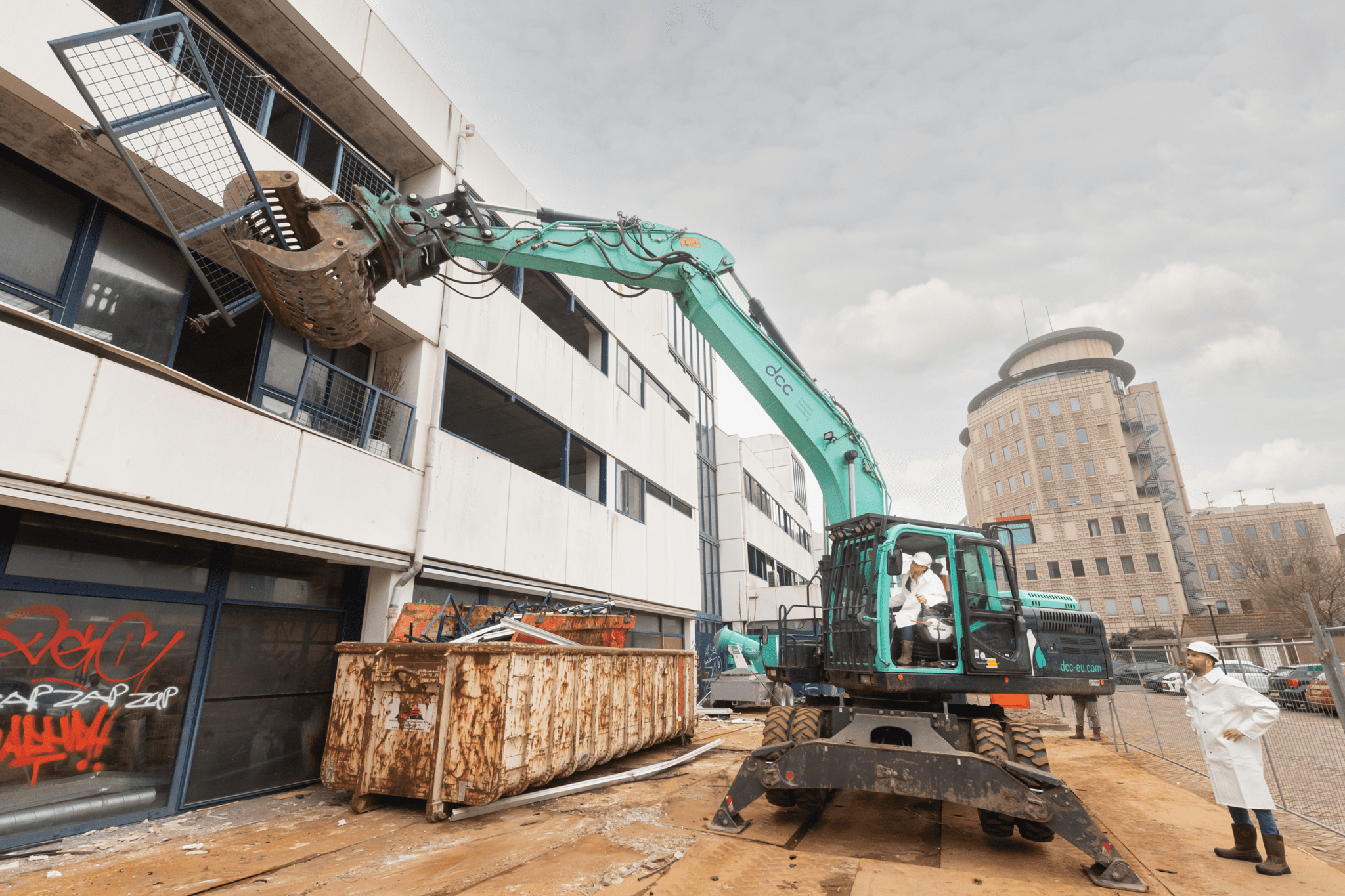 Sloop voormalige ANWB gebouw in Dordrecht gestart